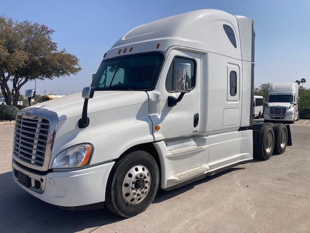 2017 Freightliner Cascadia-1