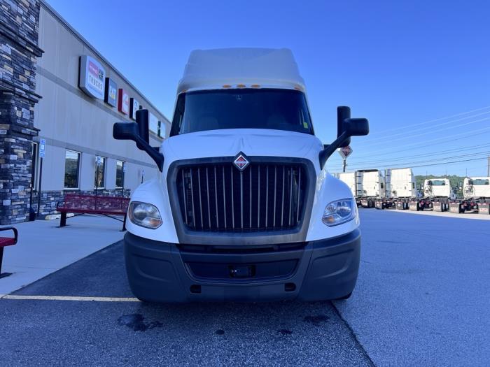 2022 International LT625-3