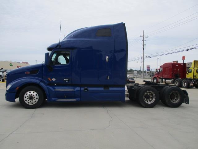 2022 Peterbilt 579-2