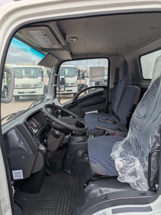 2024 Isuzu NPR-HD-8