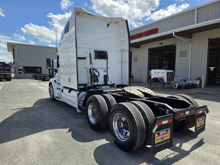 2022 Peterbilt 579-3