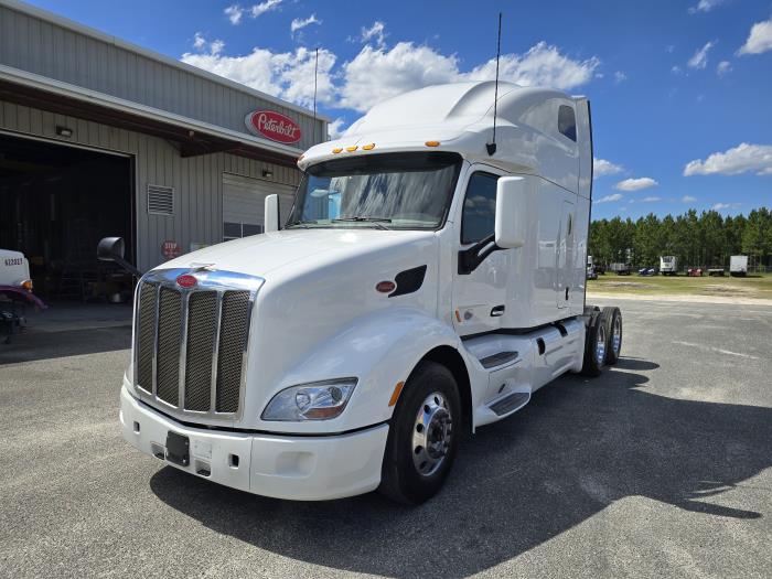 2022 Peterbilt 579-1