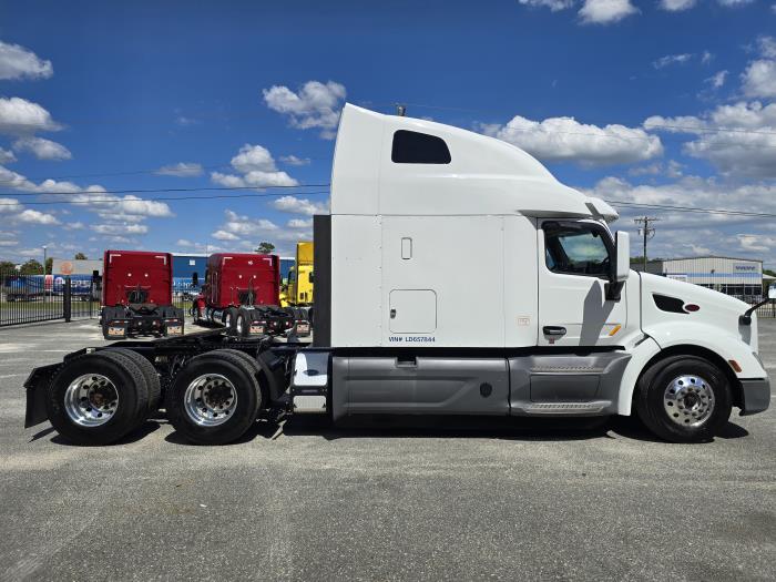 2020 Peterbilt 579-6