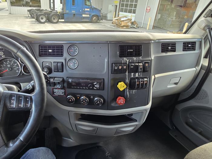 2020 Peterbilt 579-14