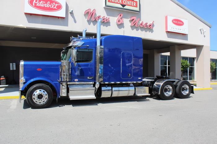 2025 Peterbilt 589-3