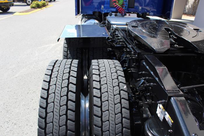 2025 Peterbilt 589-6