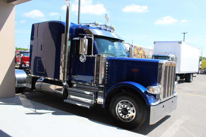 2025 Peterbilt 589-9