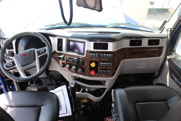 2025 Peterbilt 589-14