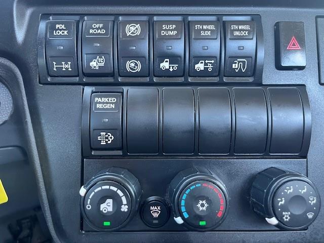 2019 International LT625-14