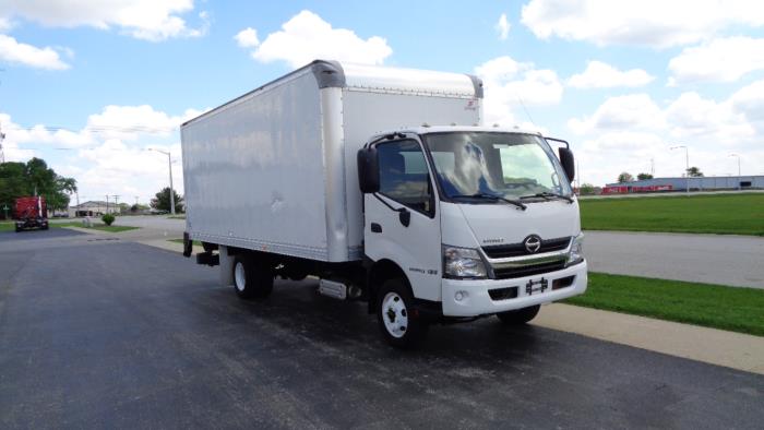 2018 Hino 155-4
