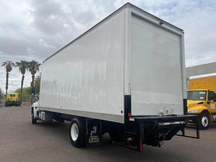 2017 Hino 268A-3