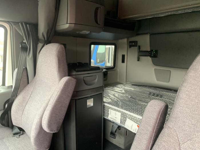 2026 International LT625-8