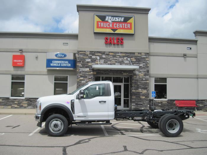 2025 Ford F-600-1