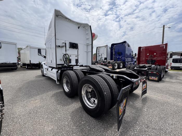 2022 Peterbilt 579-3