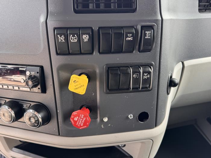 2022 Peterbilt 579-20