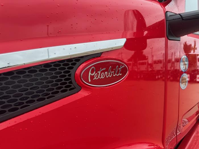 2026 Peterbilt 579-4