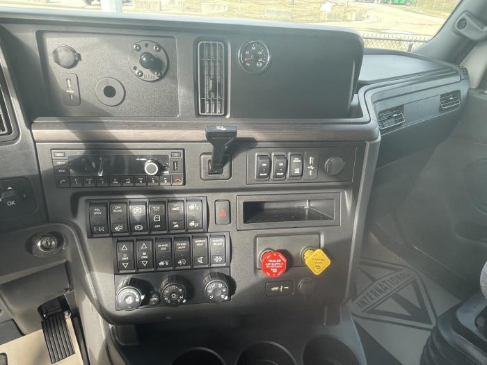 2026 International LT625-10