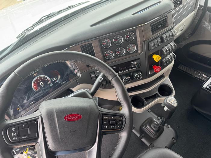 2026 Peterbilt 567-5