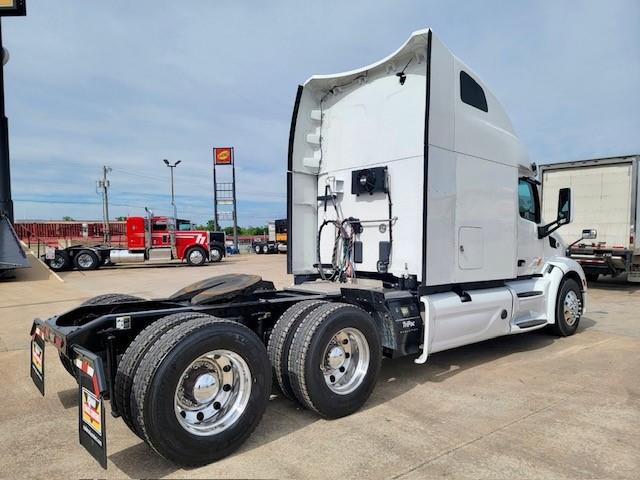 2022 Peterbilt 579-5