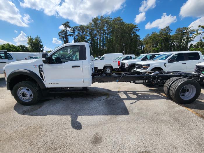 2025 Ford F-600-5