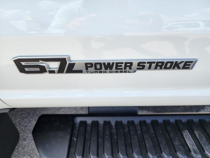 2025 Ford F-600-9