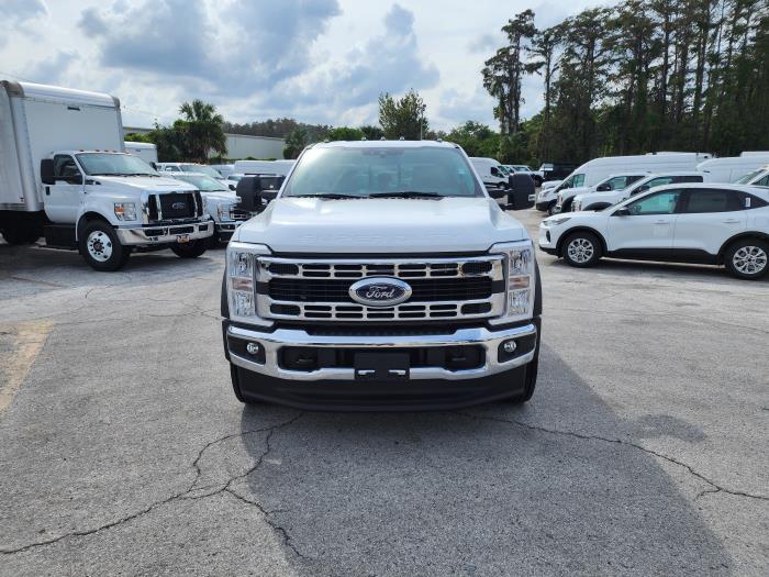 2025 Ford F-550-2