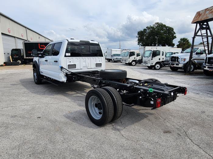 2025 Ford F-550-7