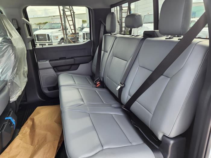 2025 Ford F-550-19