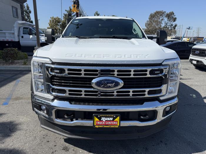 2025 Ford F-550-8