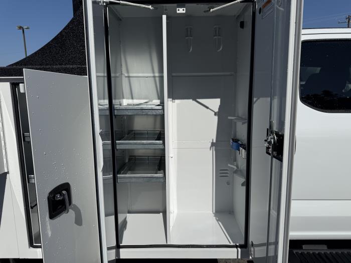2025 Ford F-550-20