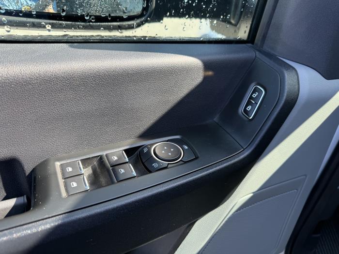 2025 Ford F-550-30