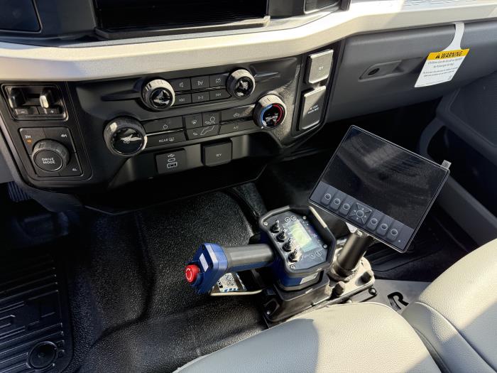 2025 Ford F-550-36