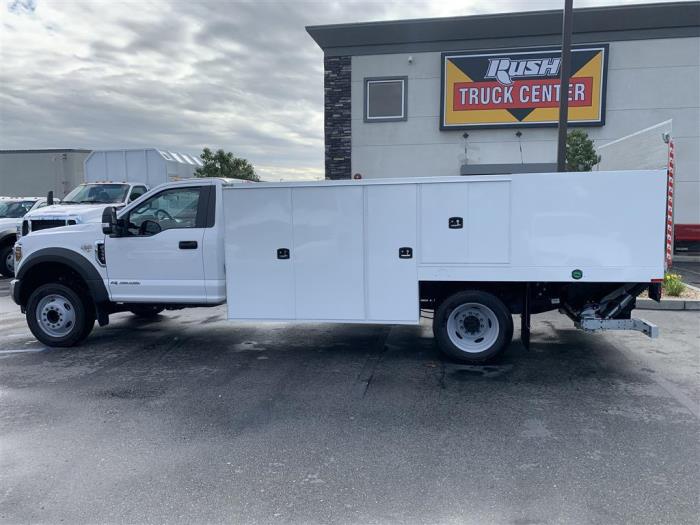 2025 Ford F-550-2