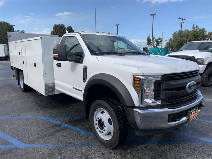 2025 Ford F-550-7