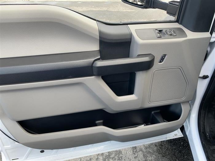 2025 Ford F-550-24