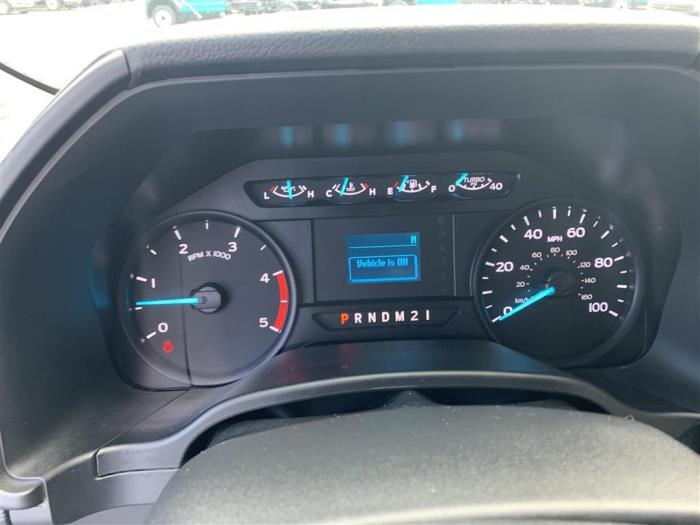 2025 Ford F-550-33