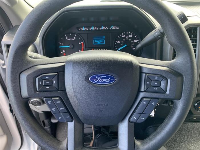 2025 Ford F-550-34