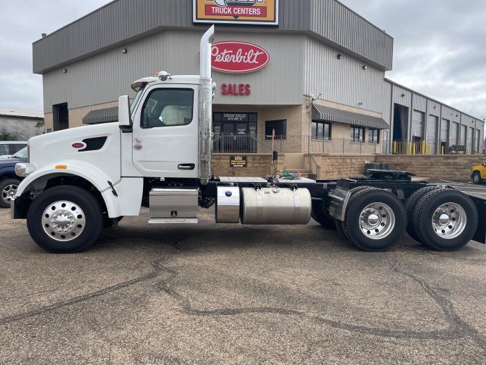 2026 Peterbilt 567-4
