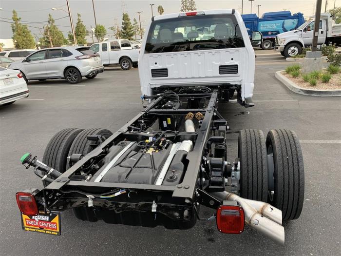 2025 Ford F-450-4