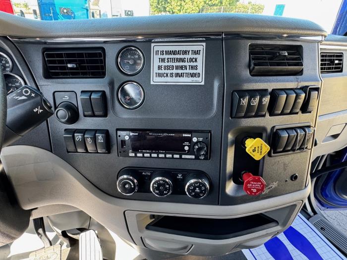 2022 Peterbilt 579-15