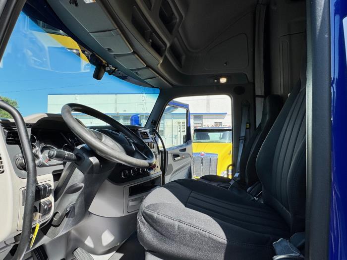 2022 Peterbilt 579-13
