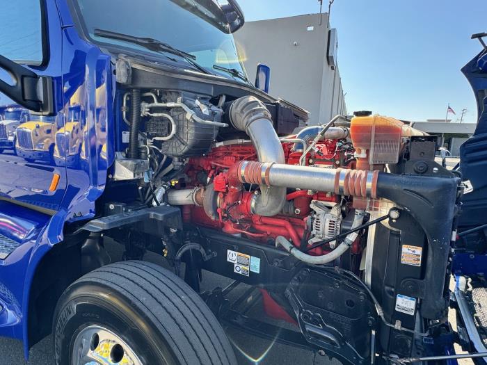 2022 Peterbilt 579-10