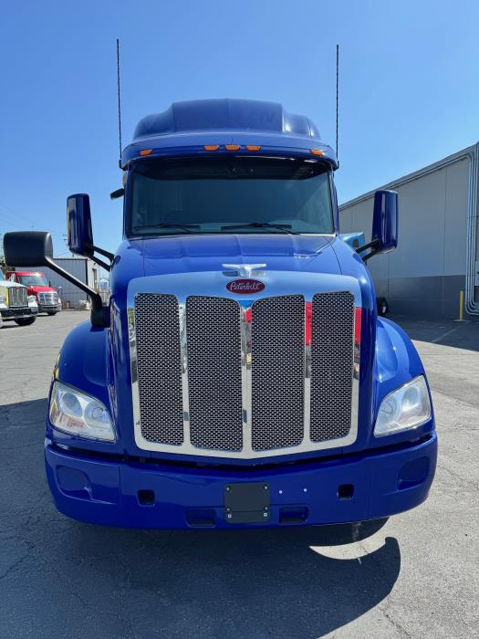2022 Peterbilt 579-2