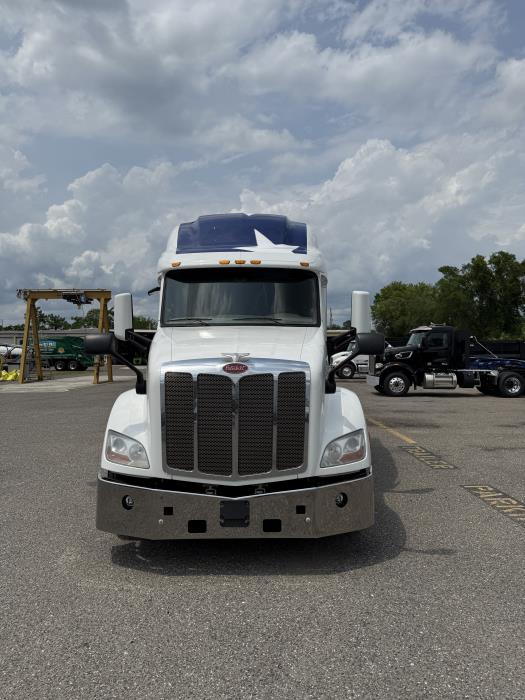 2019 Peterbilt 579-8