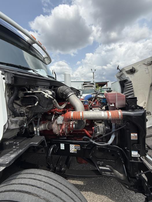 2019 Peterbilt 579-17