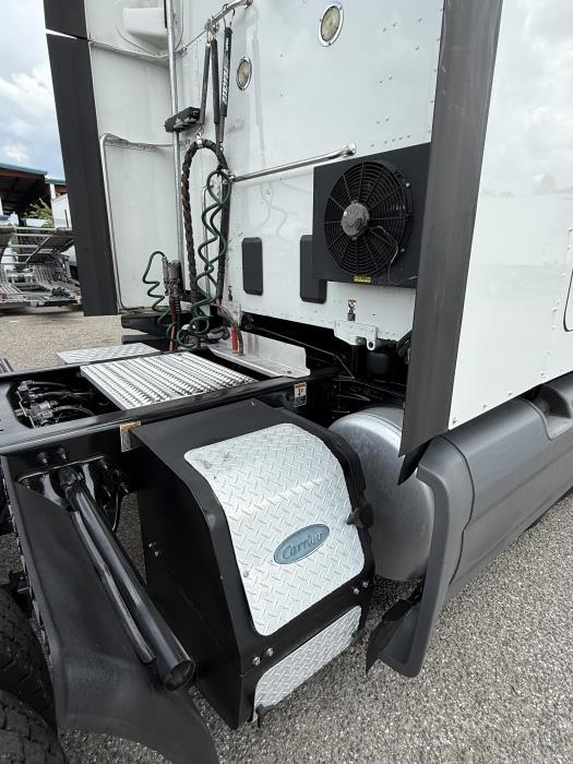 2019 Peterbilt 579-18