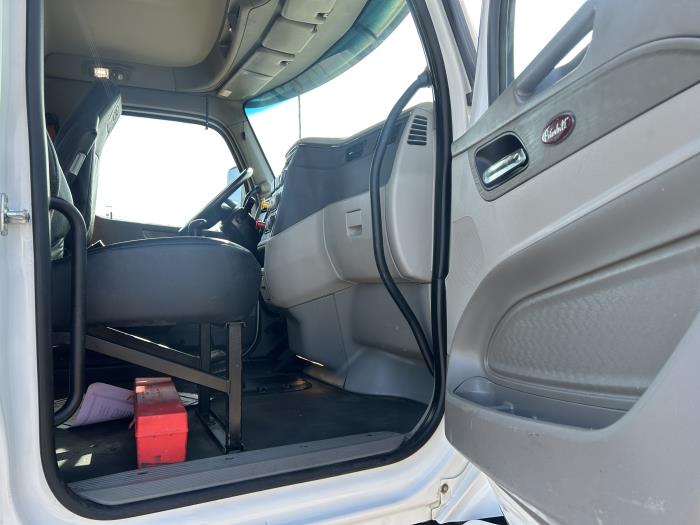 2020 Peterbilt 579-22