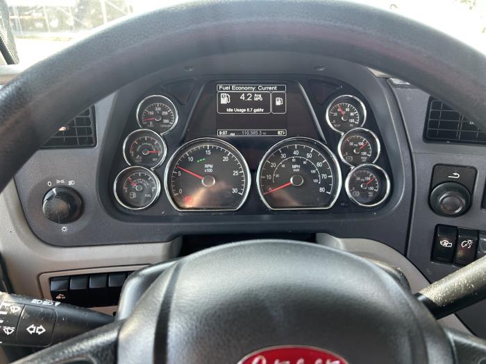 2020 Peterbilt 579-31