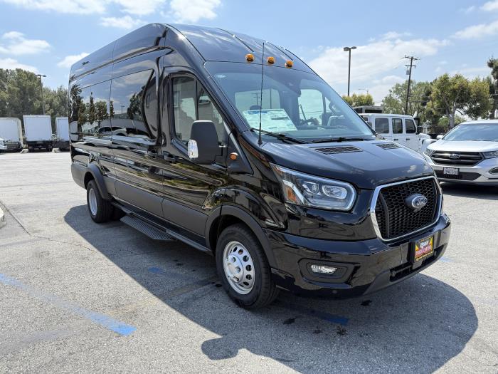 2025 Ford Transit 350 HD-6