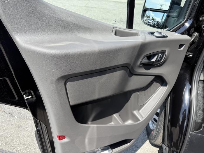 2025 Ford Transit 350 HD-13